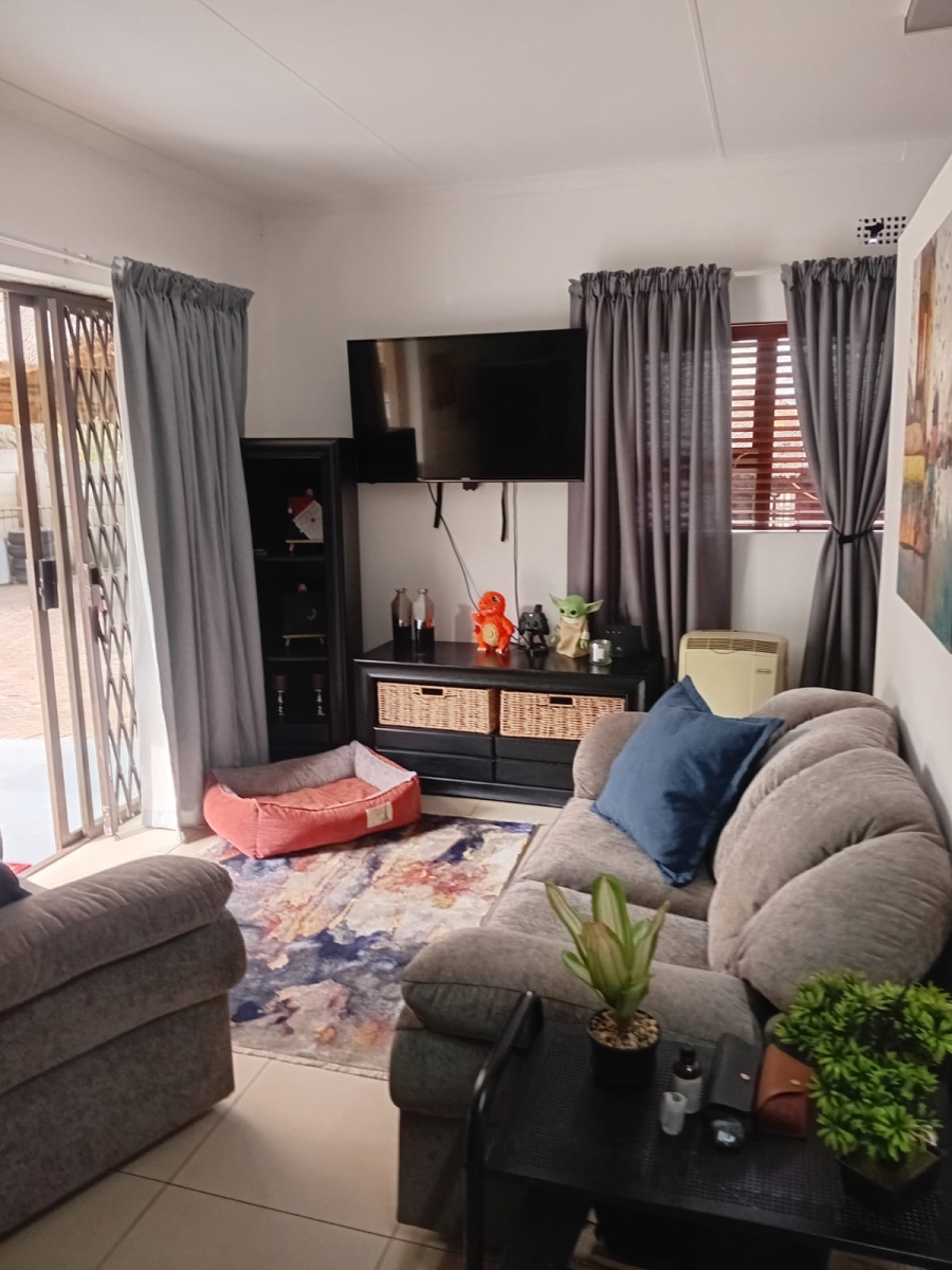 3 Bedroom Property for Sale in Kenmare Gauteng