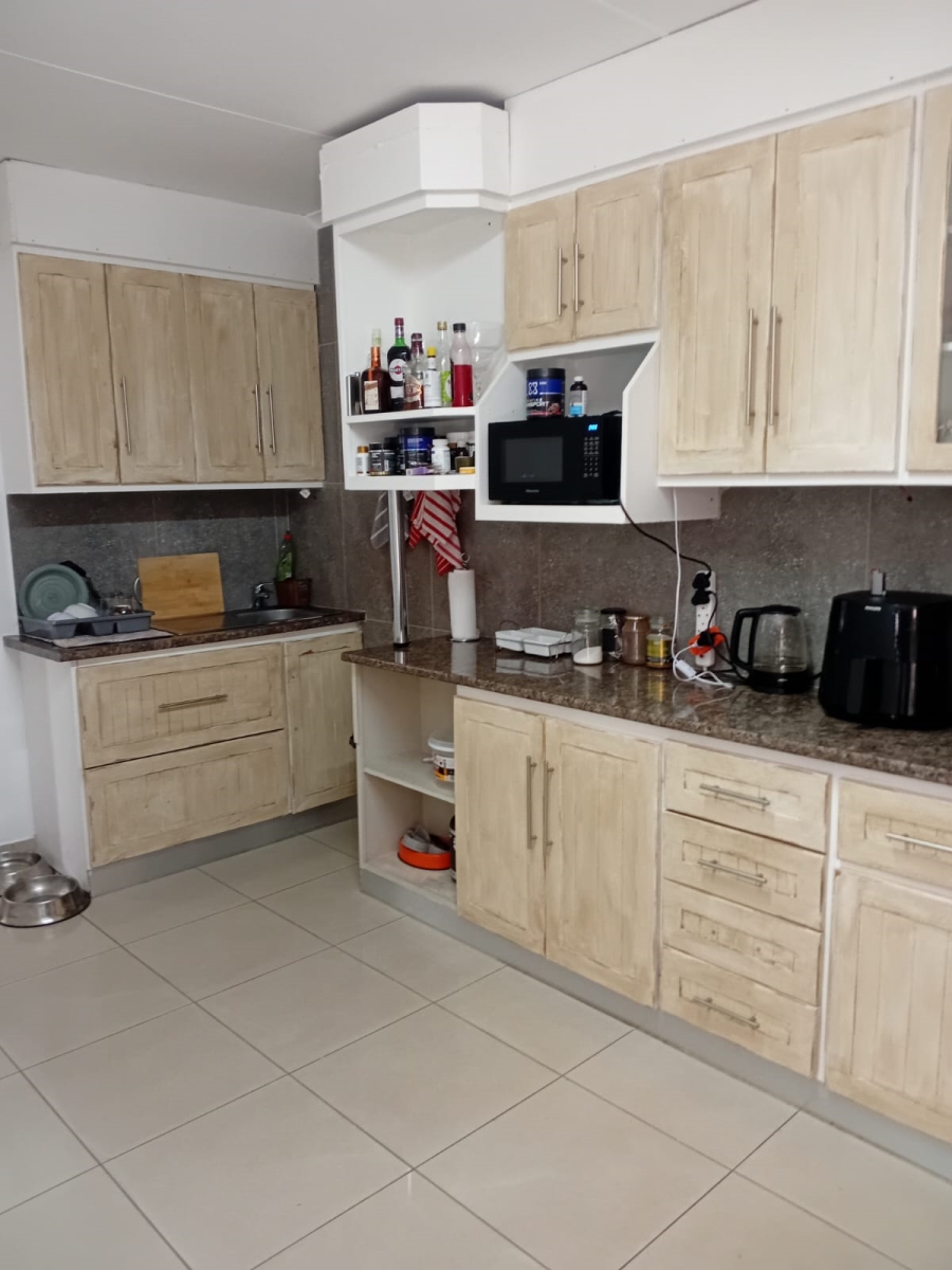 3 Bedroom Property for Sale in Kenmare Gauteng
