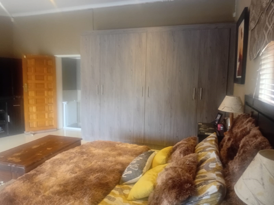 3 Bedroom Property for Sale in Kenmare Gauteng