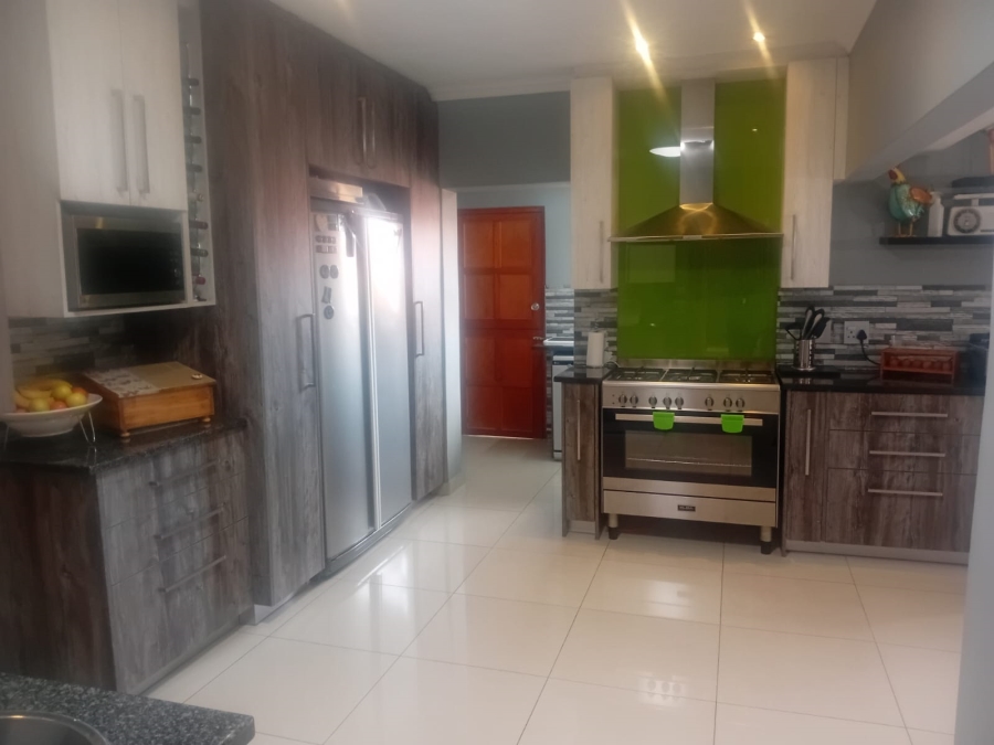 3 Bedroom Property for Sale in Kenmare Gauteng
