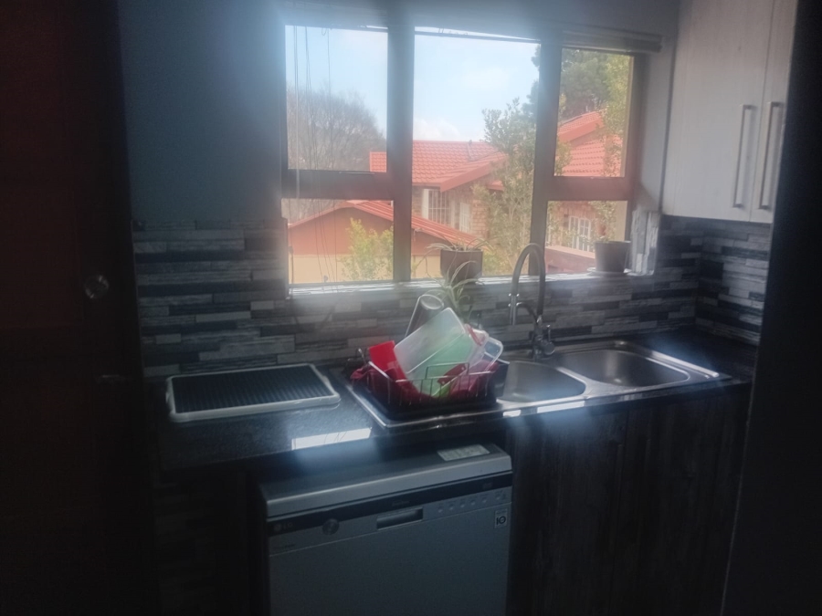 3 Bedroom Property for Sale in Kenmare Gauteng