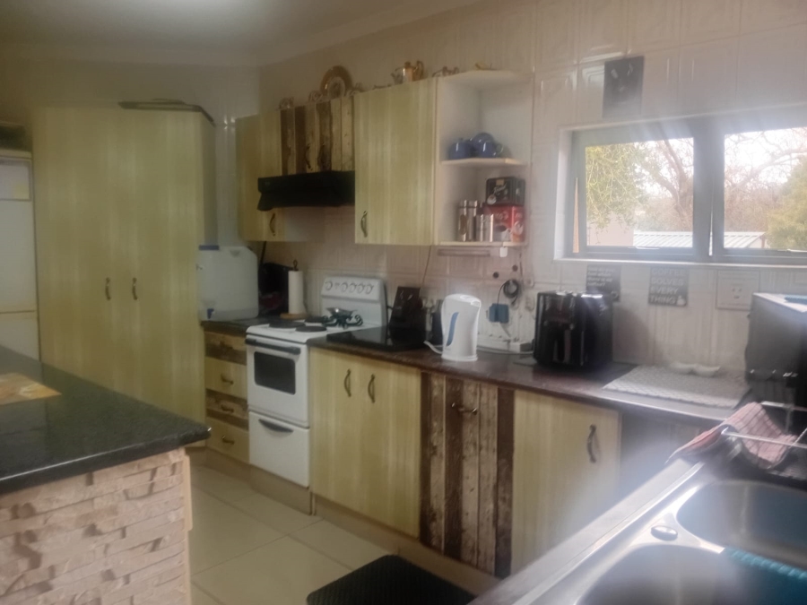 3 Bedroom Property for Sale in Kenmare Gauteng