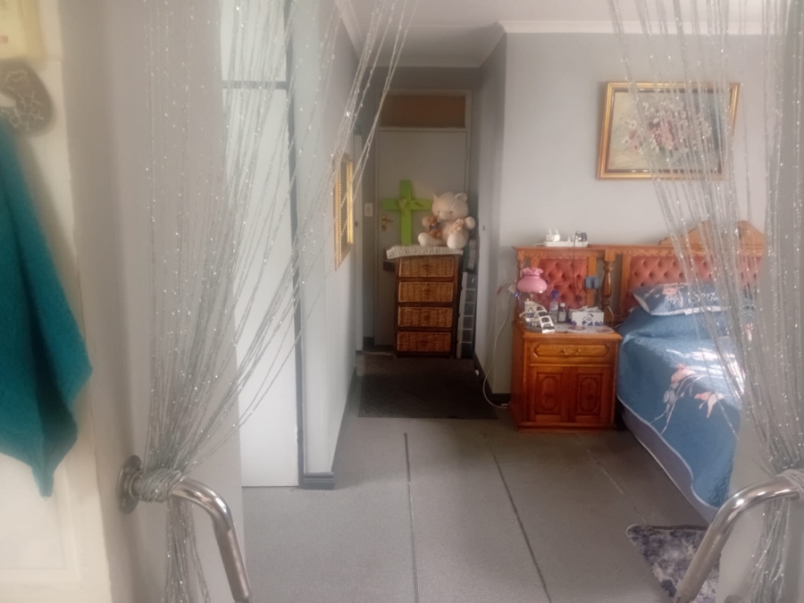 3 Bedroom Property for Sale in Kenmare Gauteng