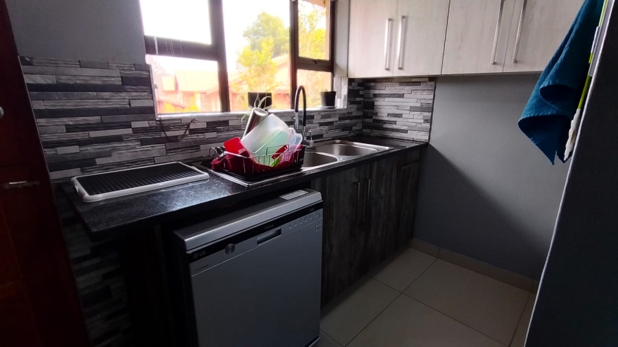 4 Bedroom Property for Sale in Kenmare Gauteng