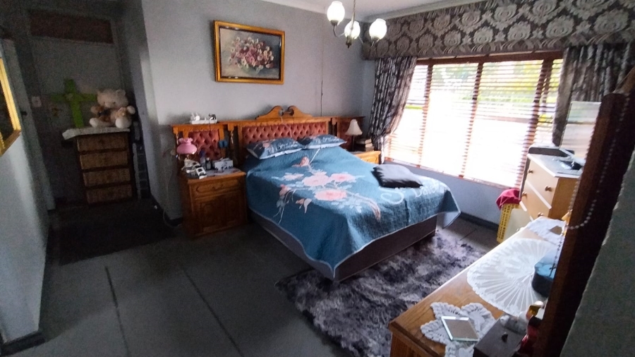 4 Bedroom Property for Sale in Kenmare Gauteng