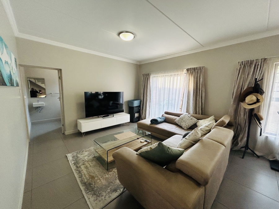 To Let 3 Bedroom Property for Rent in Kyalami Gauteng