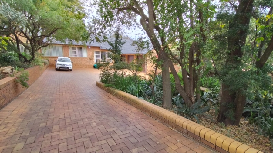 4 Bedroom Property for Sale in Noordheuwel Gauteng