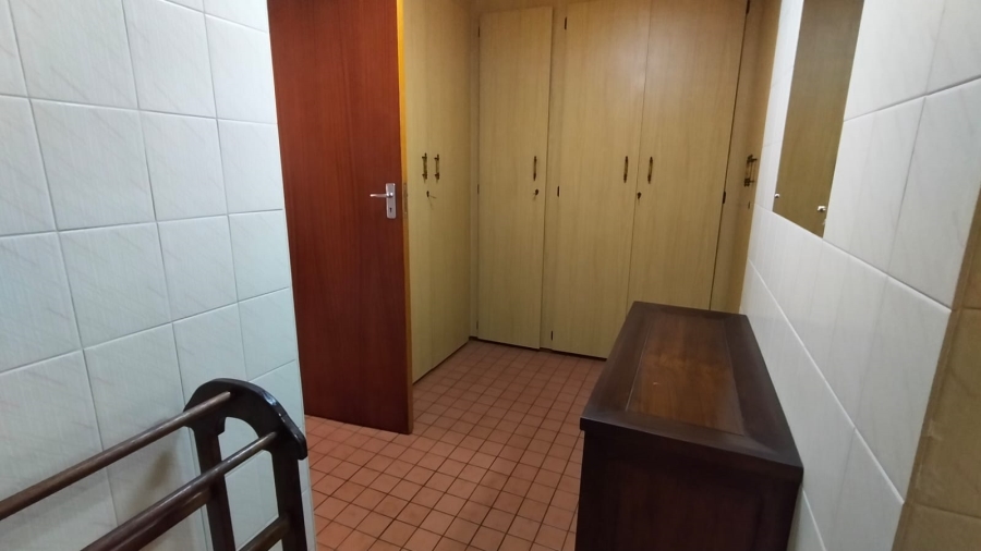 4 Bedroom Property for Sale in Noordheuwel Gauteng