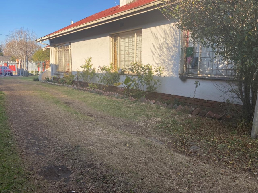 5 Bedroom Property for Sale in Cresslawn Gauteng