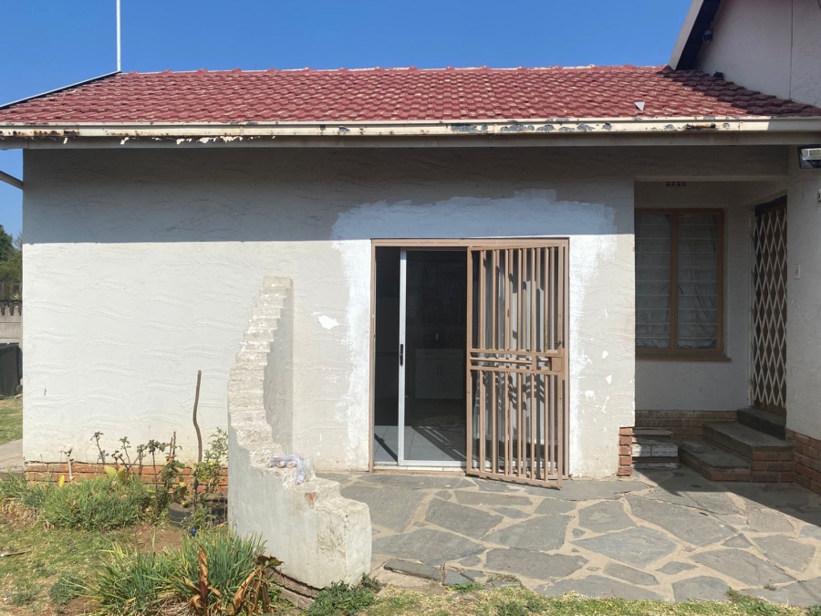 5 Bedroom Property for Sale in Cresslawn Gauteng