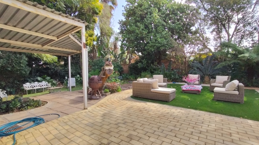 2 Bedroom Property for Sale in Noordheuwel Gauteng