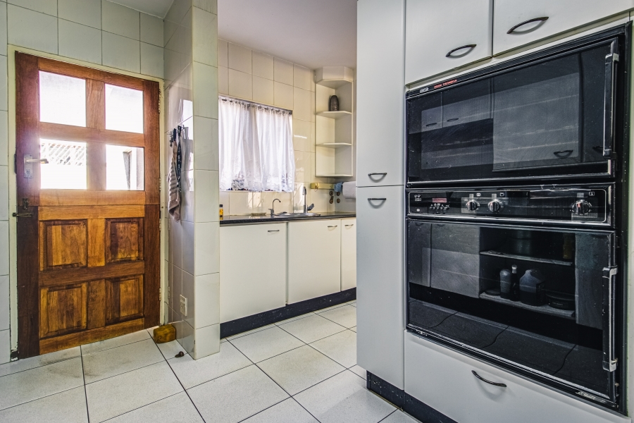 3 Bedroom Property for Sale in Bruma Gauteng