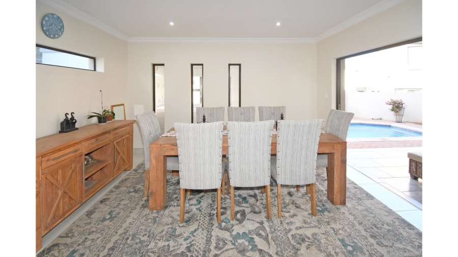 5 Bedroom Property for Sale in Blue Valley Golf Estate Gauteng