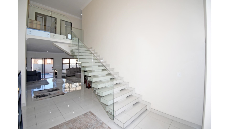 5 Bedroom Property for Sale in Blue Valley Golf Estate Gauteng