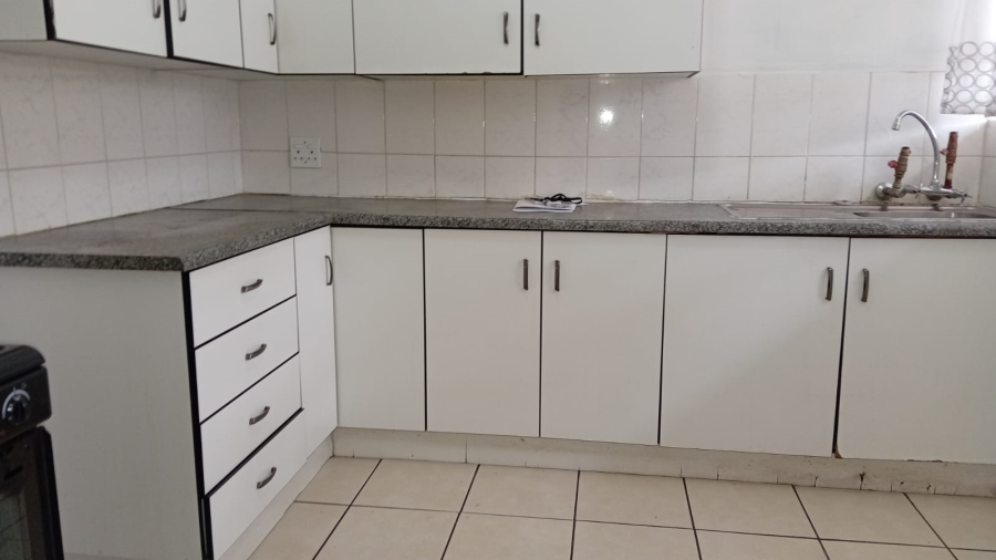 2 Bedroom Property for Sale in Florida Gauteng