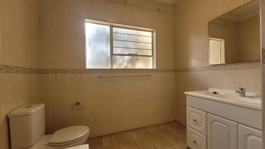 6 Bedroom Property for Sale in Noordheuwel Gauteng