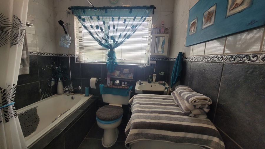 4 Bedroom Property for Sale in Kenmare Gauteng