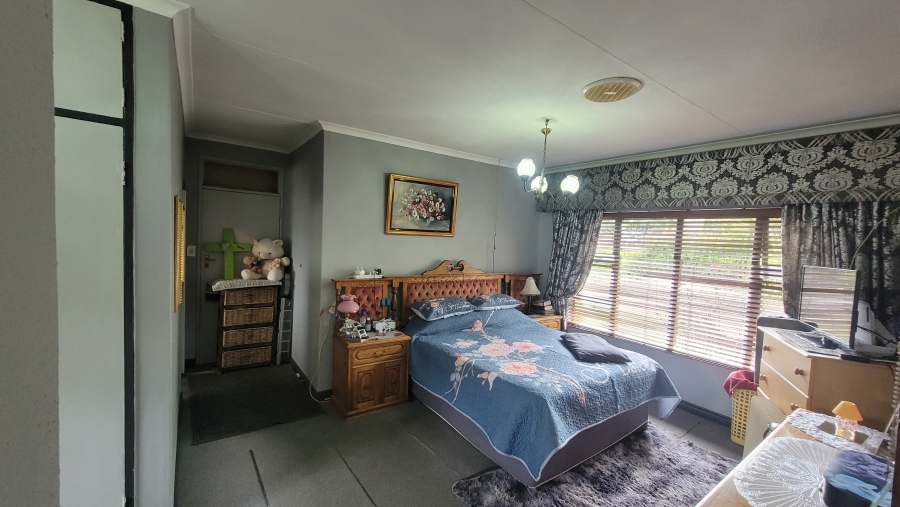 4 Bedroom Property for Sale in Kenmare Gauteng