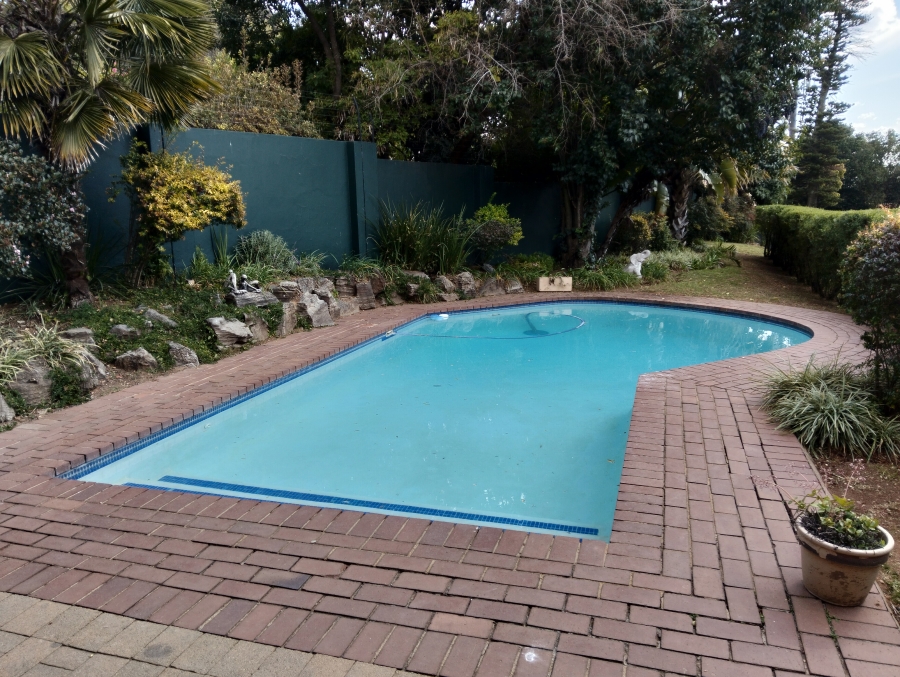 To Let 2 Bedroom Property for Rent in Bryanston Gauteng