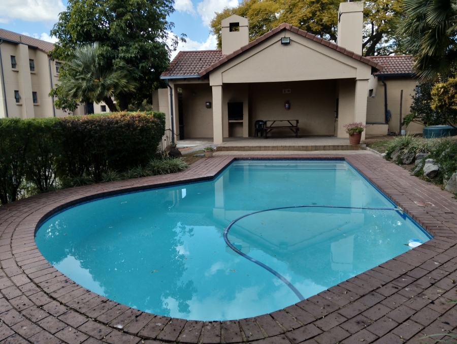 To Let 2 Bedroom Property for Rent in Bryanston Gauteng