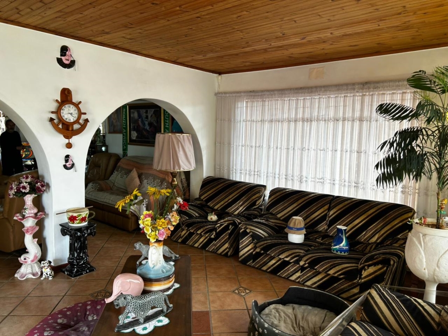 4 Bedroom Property for Sale in Verwoerdpark Gauteng