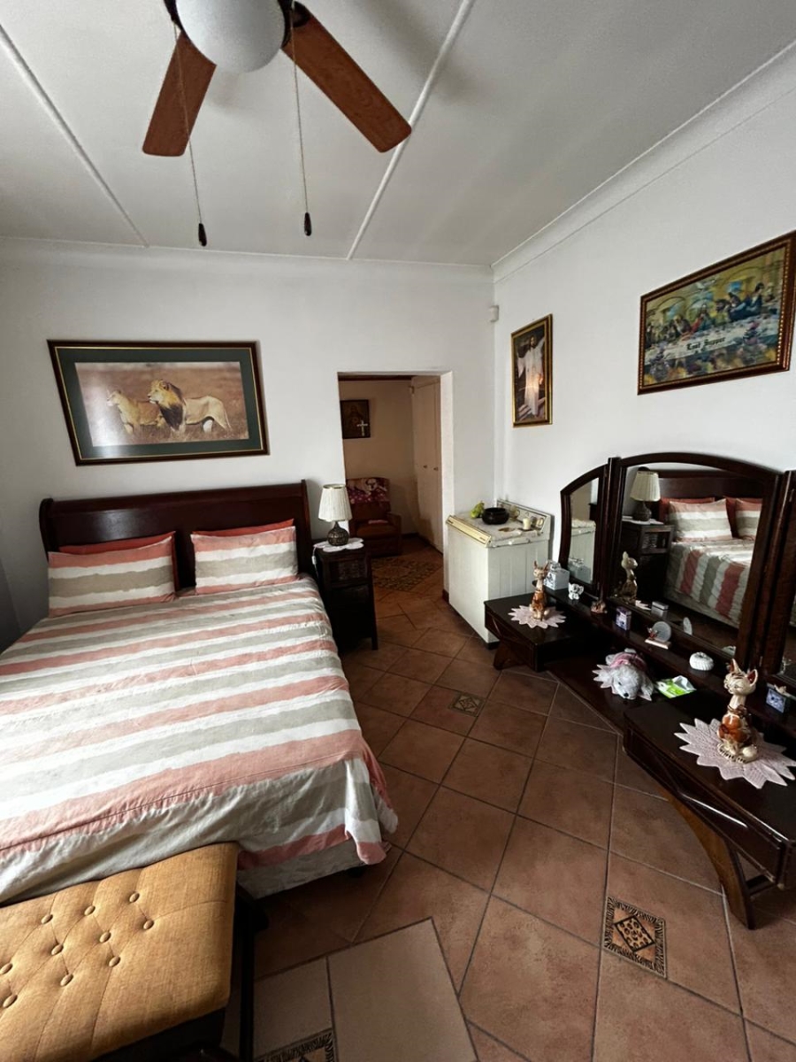 4 Bedroom Property for Sale in Verwoerdpark Gauteng