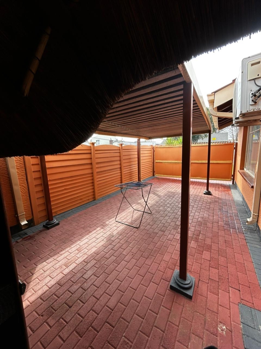 4 Bedroom Property for Sale in Verwoerdpark Gauteng