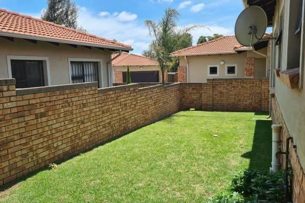 3 Bedroom Property for Sale in Noordwyk Gauteng