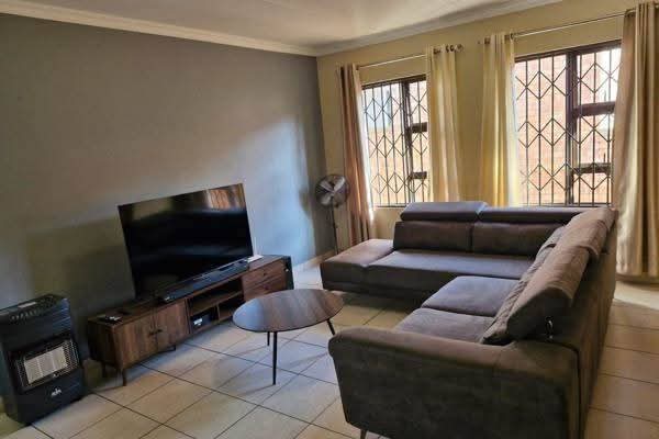 3 Bedroom Property for Sale in Noordwyk Gauteng