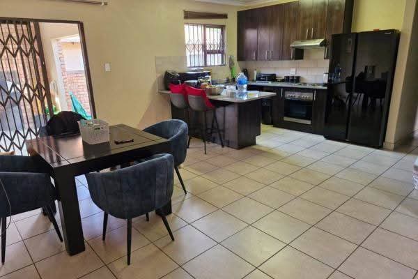 3 Bedroom Property for Sale in Noordwyk Gauteng