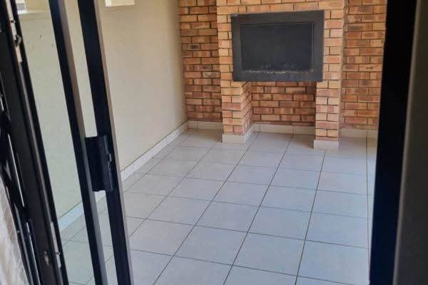 3 Bedroom Property for Sale in Noordwyk Gauteng