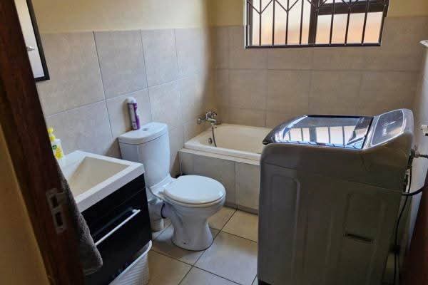 3 Bedroom Property for Sale in Noordwyk Gauteng