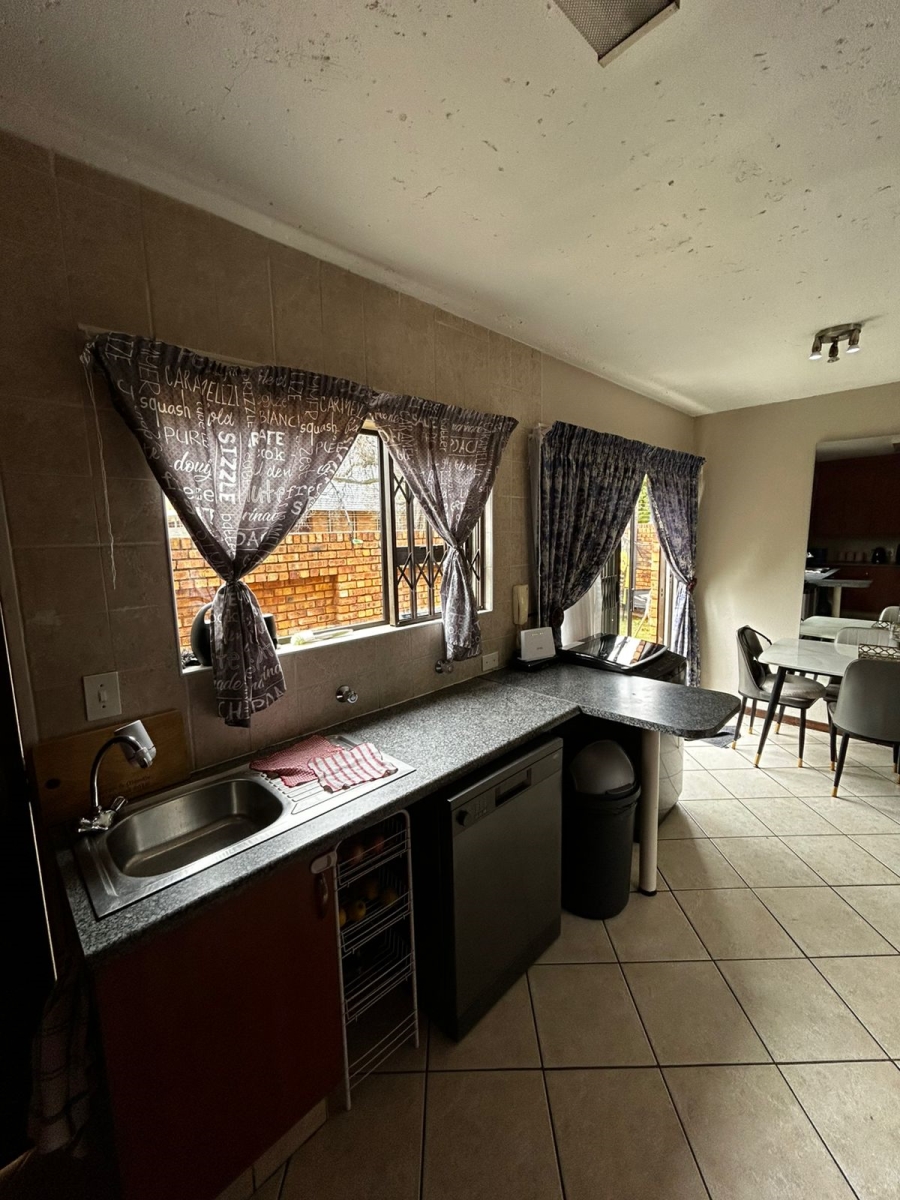 3 Bedroom Property for Sale in Florentia Gauteng