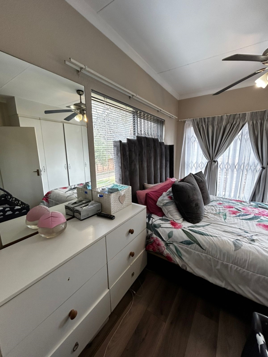 3 Bedroom Property for Sale in Florentia Gauteng