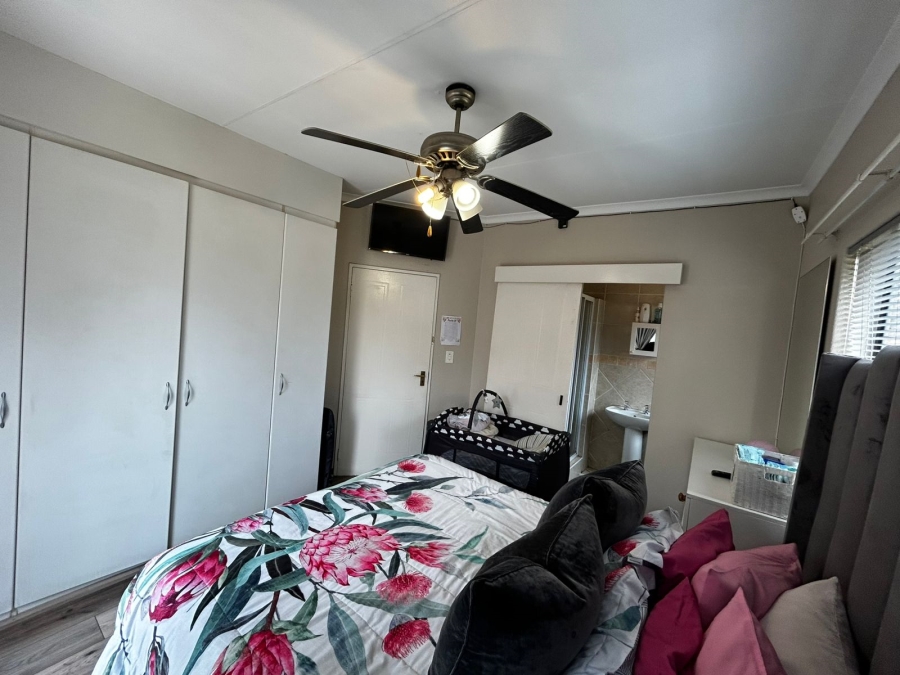 3 Bedroom Property for Sale in Florentia Gauteng