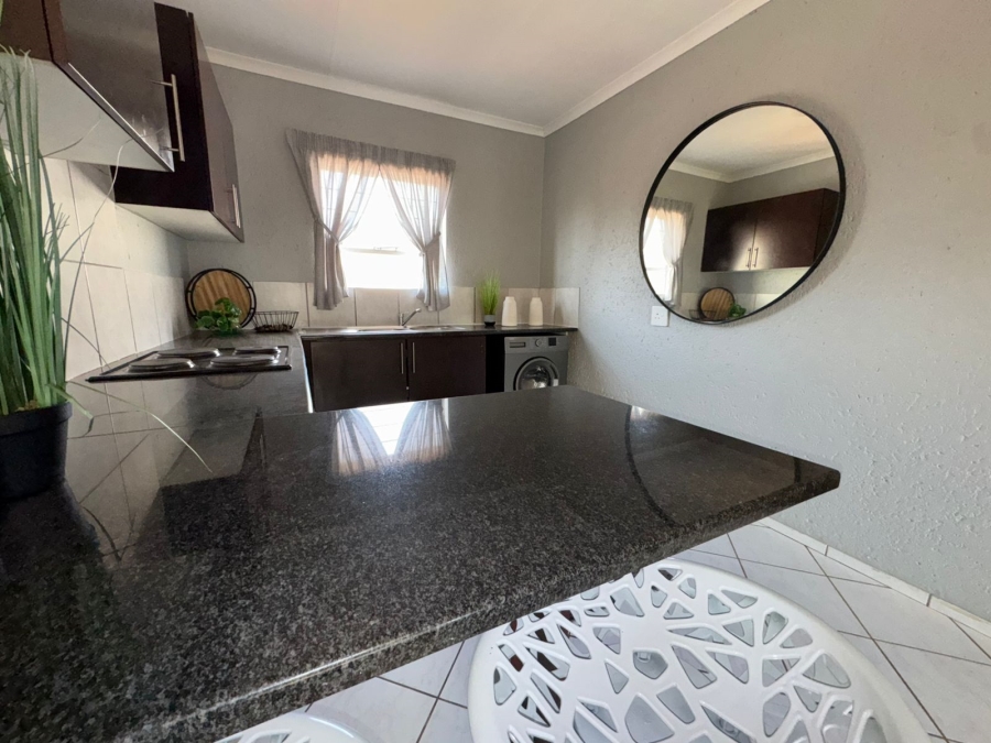 2 Bedroom Property for Sale in Groblerpark Gauteng
