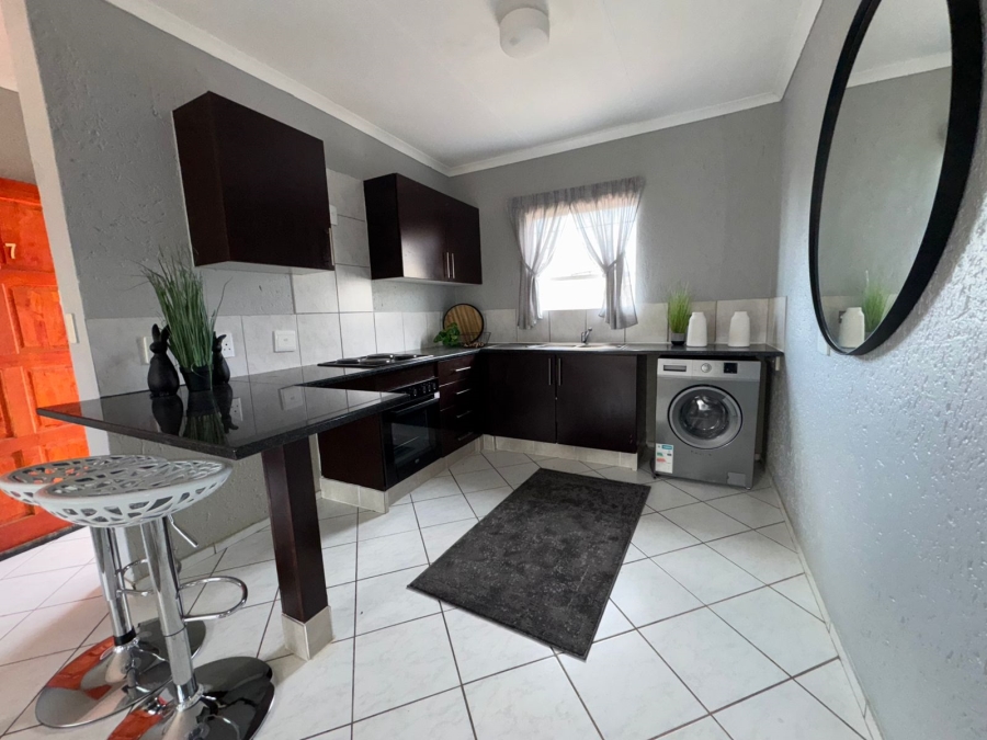 2 Bedroom Property for Sale in Groblerpark Gauteng