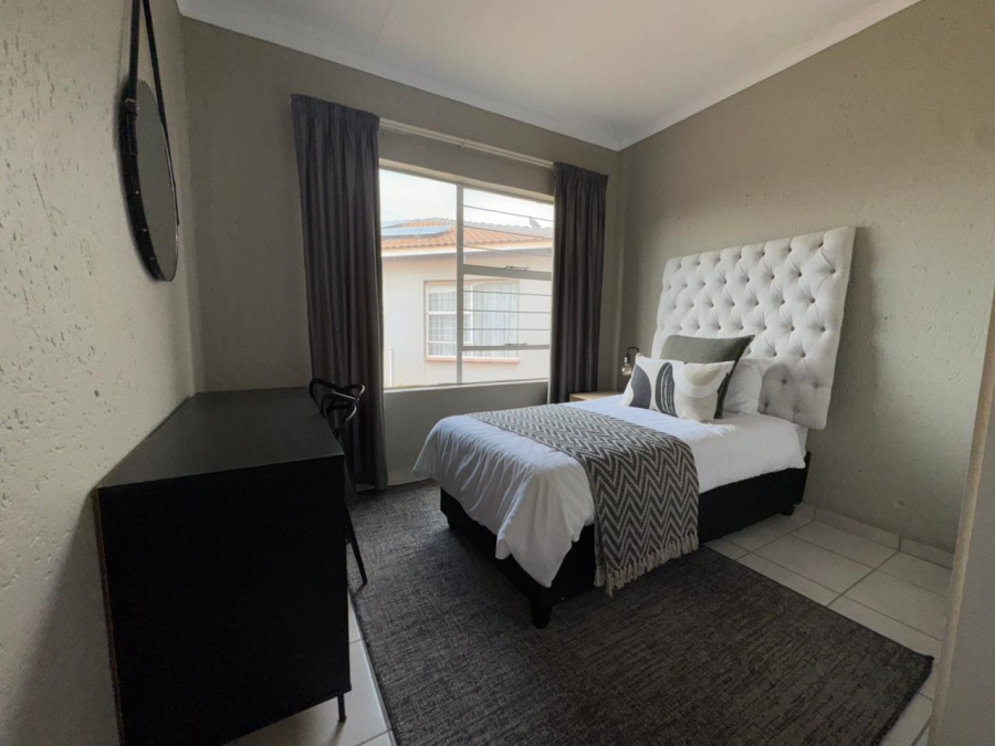 2 Bedroom Property for Sale in Groblerpark Gauteng