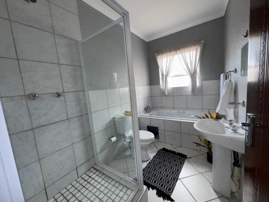 2 Bedroom Property for Sale in Groblerpark Gauteng