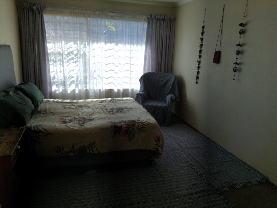 3 Bedroom Property for Sale in Roodekrans Gauteng