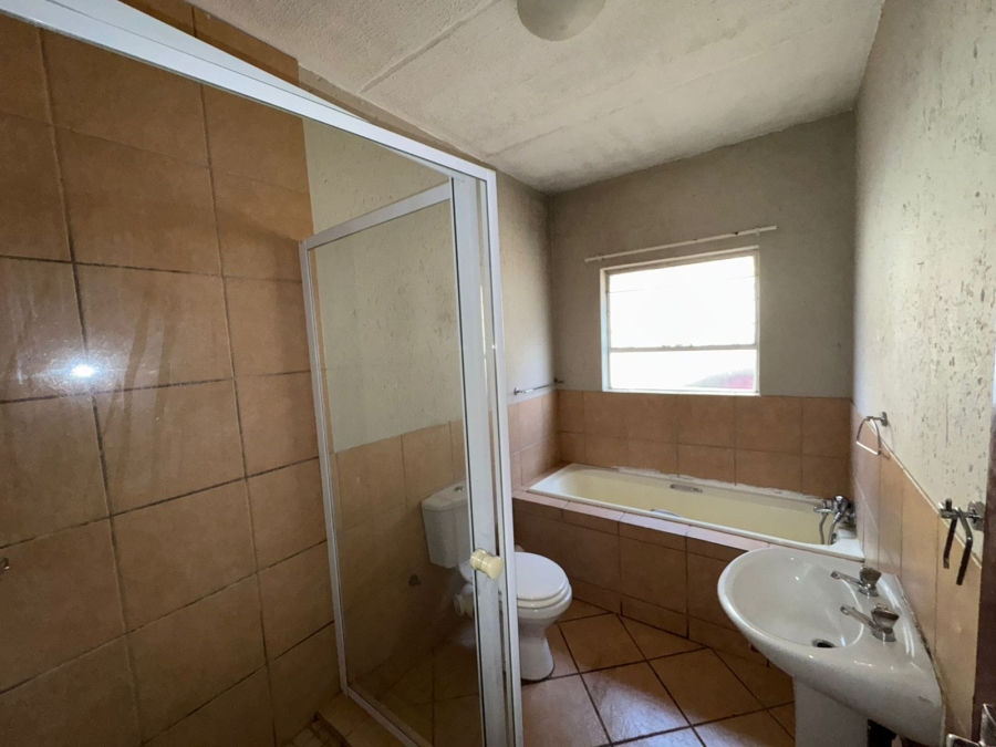 3 Bedroom Property for Sale in Groblerpark Gauteng