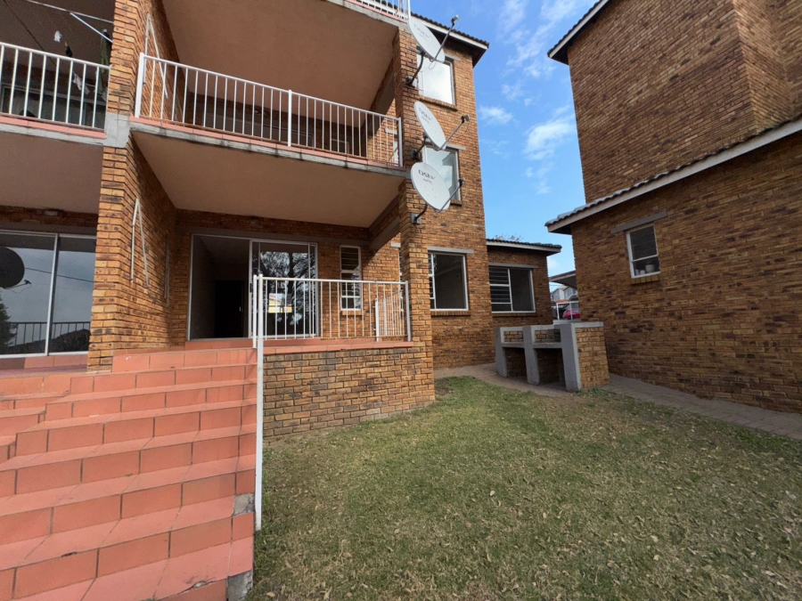 3 Bedroom Property for Sale in Groblerpark Gauteng