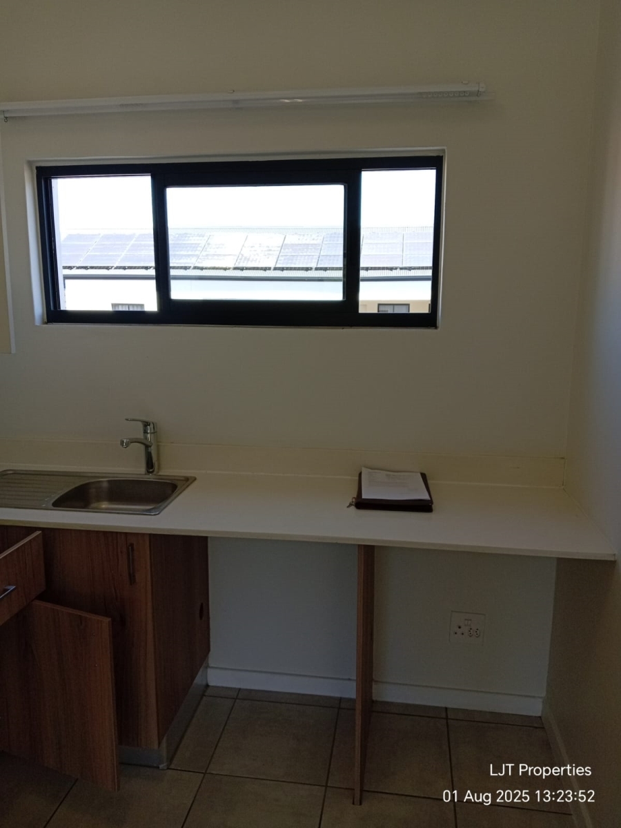To Let 2 Bedroom Property for Rent in Witfield Gauteng
