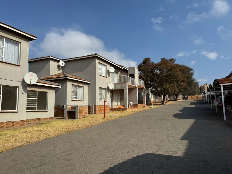 3 Bedroom Property for Sale in Groblerpark Gauteng