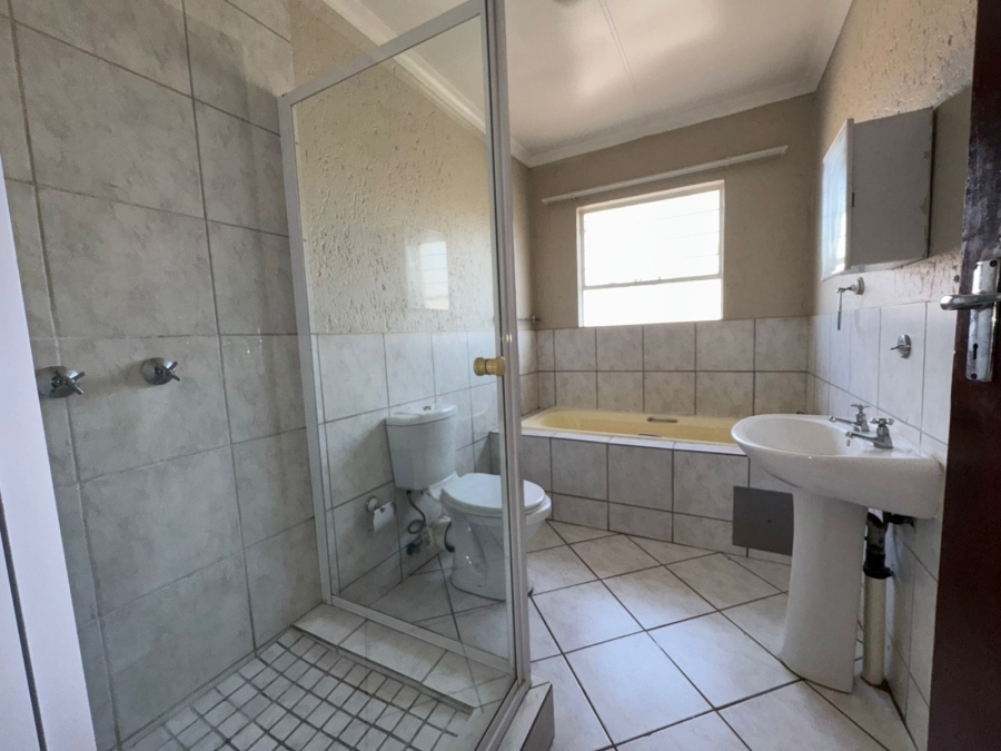 3 Bedroom Property for Sale in Groblerpark Gauteng