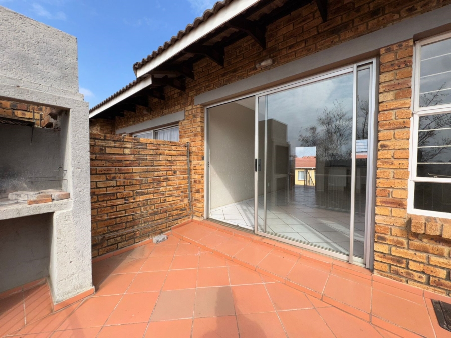3 Bedroom Property for Sale in Groblerpark Gauteng