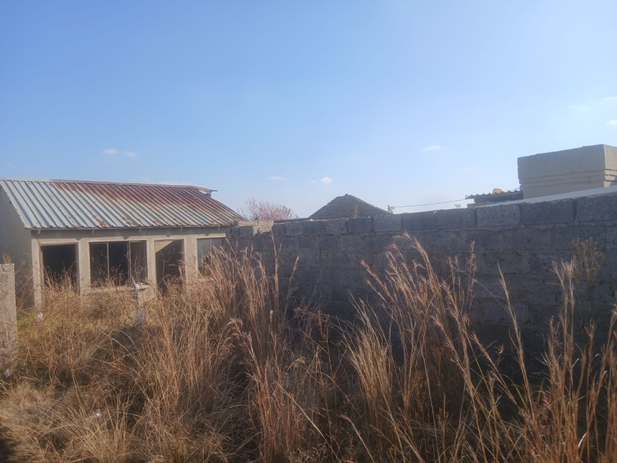 0 Bedroom Property for Sale in Mohlakeng Gauteng