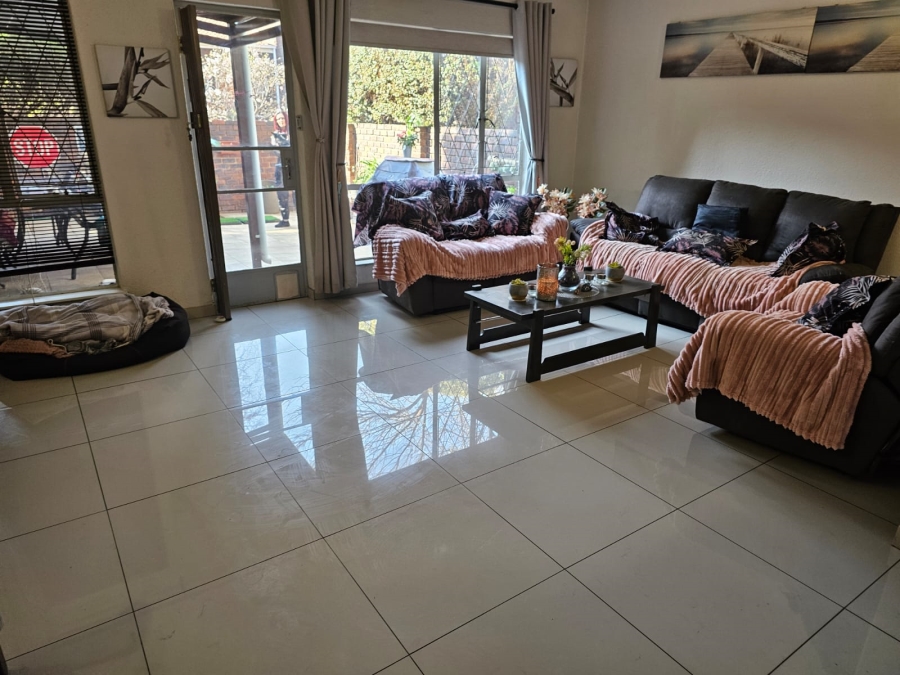 3 Bedroom Property for Sale in Brackenhurst Gauteng