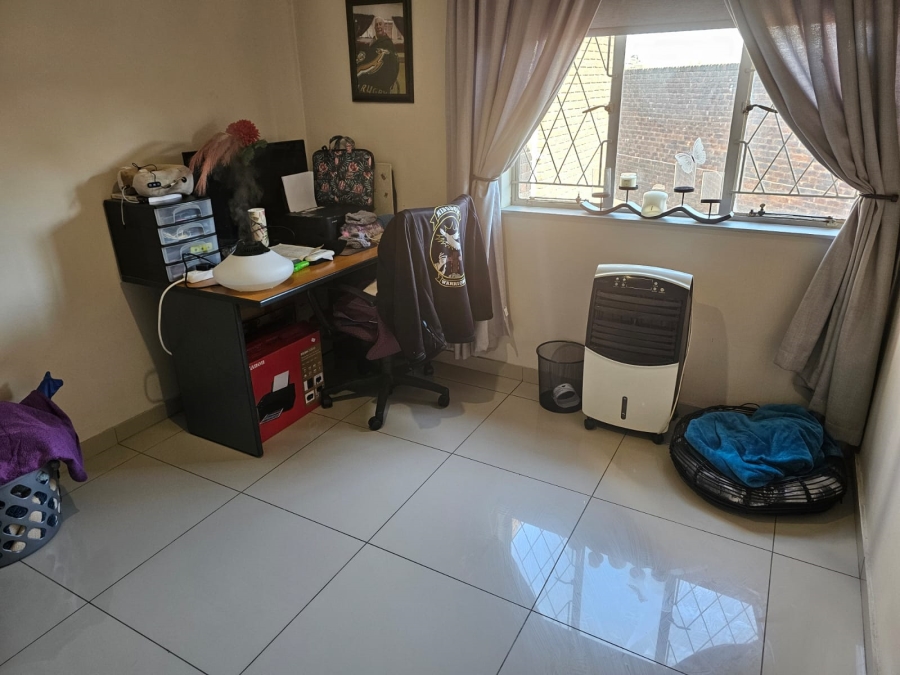 3 Bedroom Property for Sale in Brackenhurst Gauteng