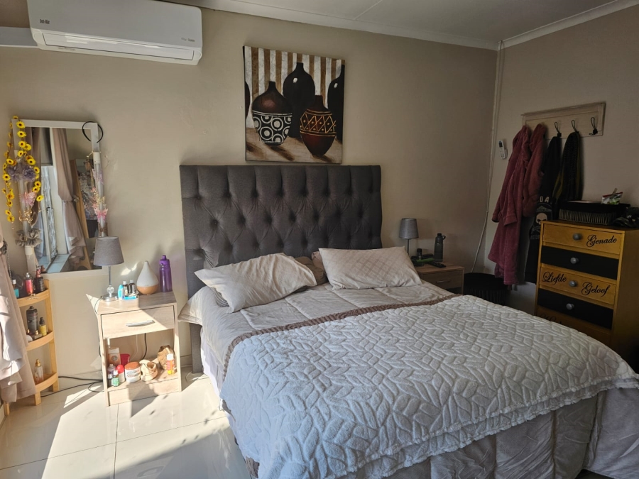 3 Bedroom Property for Sale in Brackenhurst Gauteng